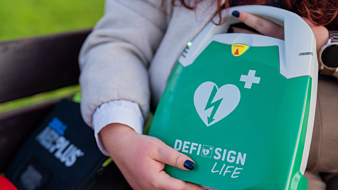 How to use a defibrillator