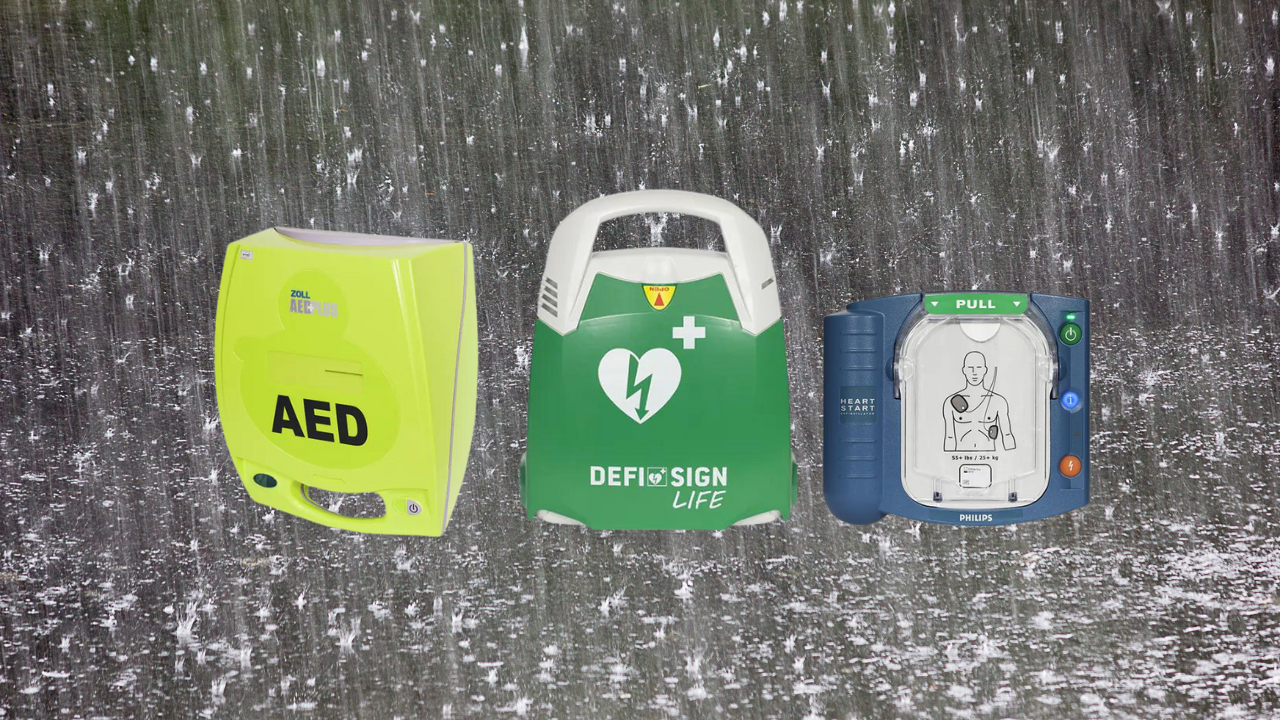 It's raining, can I use my AED?