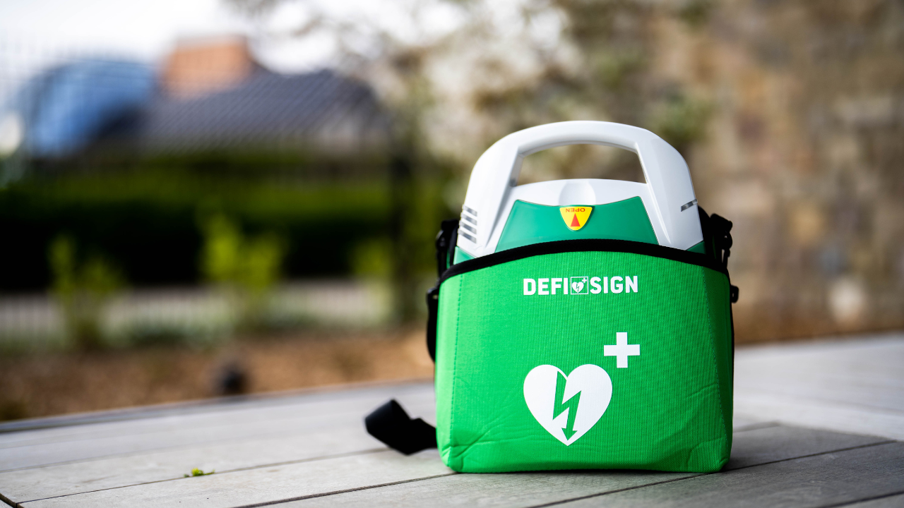 Can anyone use an AED? AEDexpert.ie